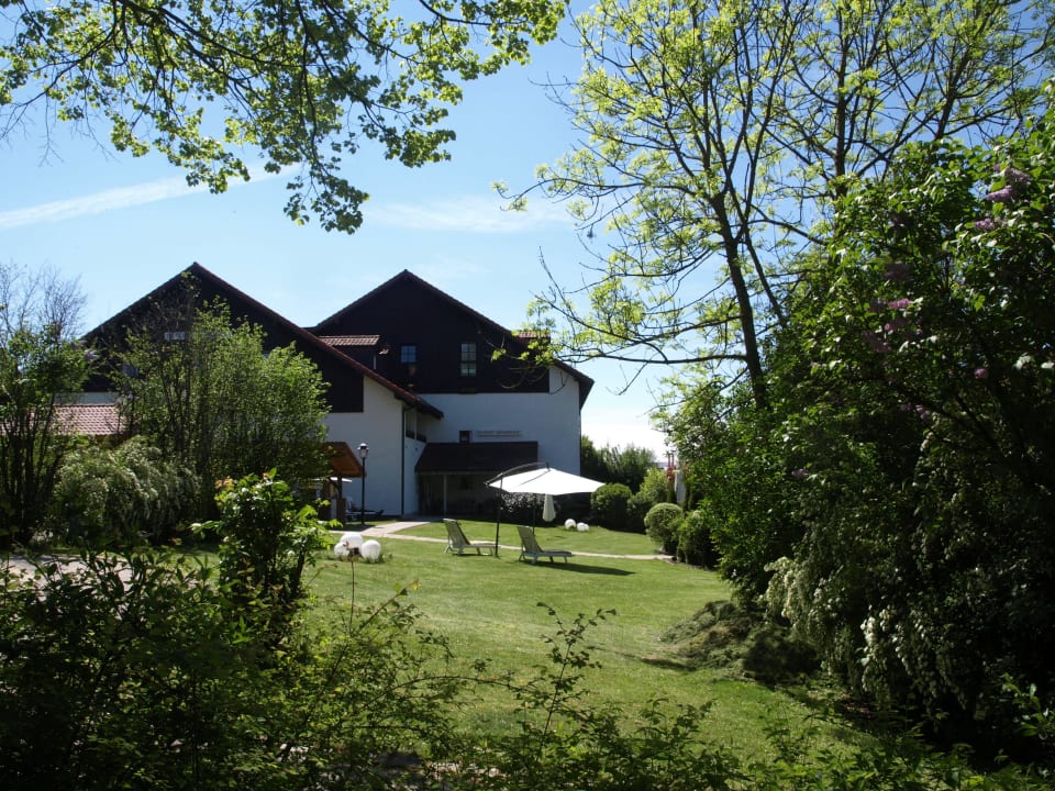 Liegewiese Hotel Resort Birkenhof Therme