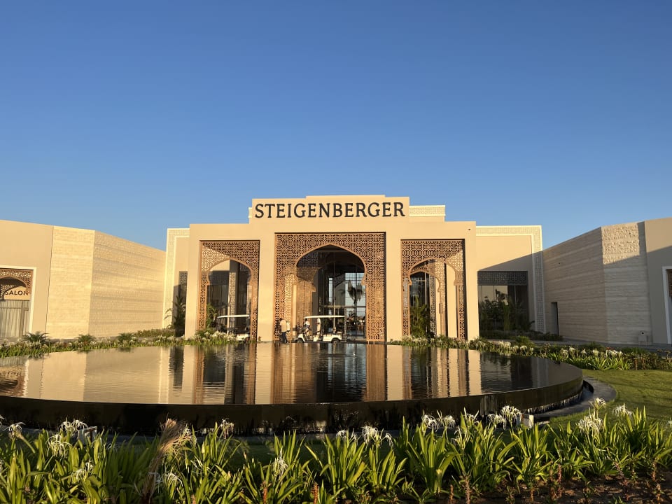 Außenansicht Steigenberger Resort Ras Soma