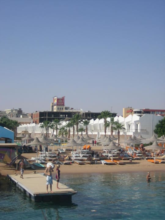 Hoteleigener Sandstrand (Aqua Fun Hotel) Hotel Aqua Fun