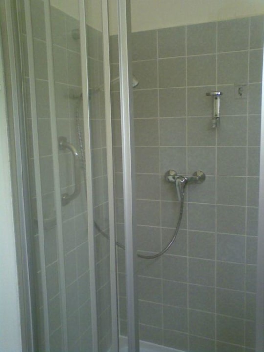 Dusche Standardzimmer Hotel Flensburger Hof