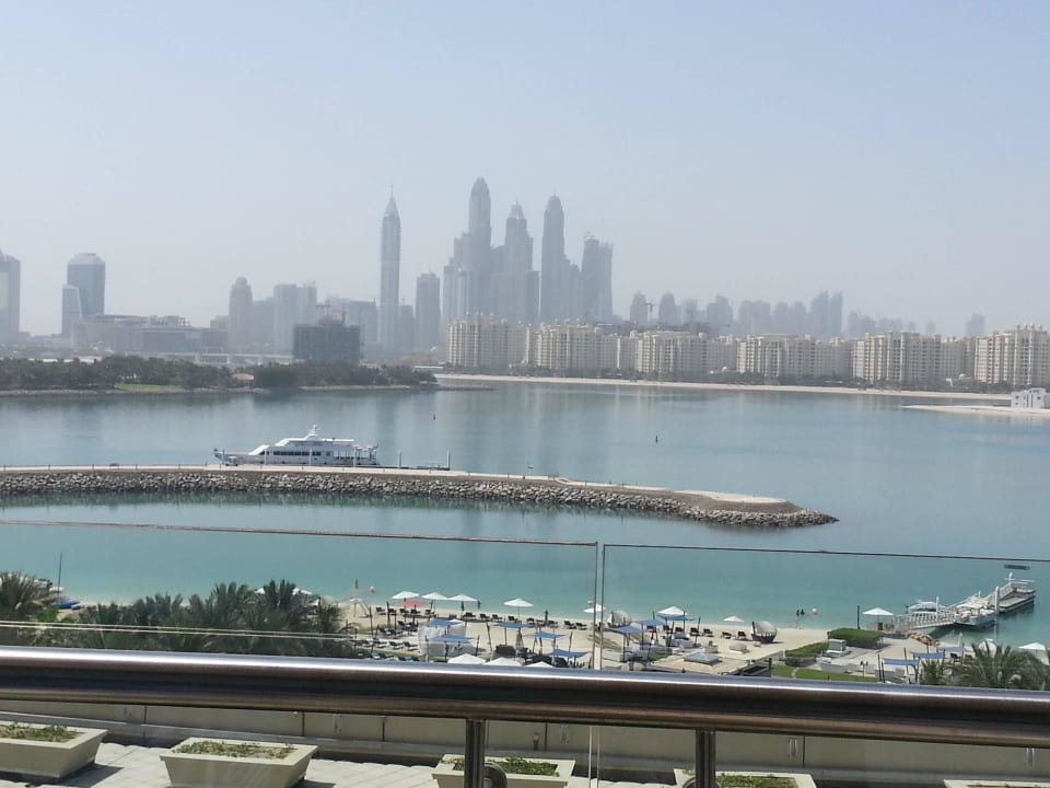 Vom Zimmer richtung Marina Rixos The Palm Hotel & Suites