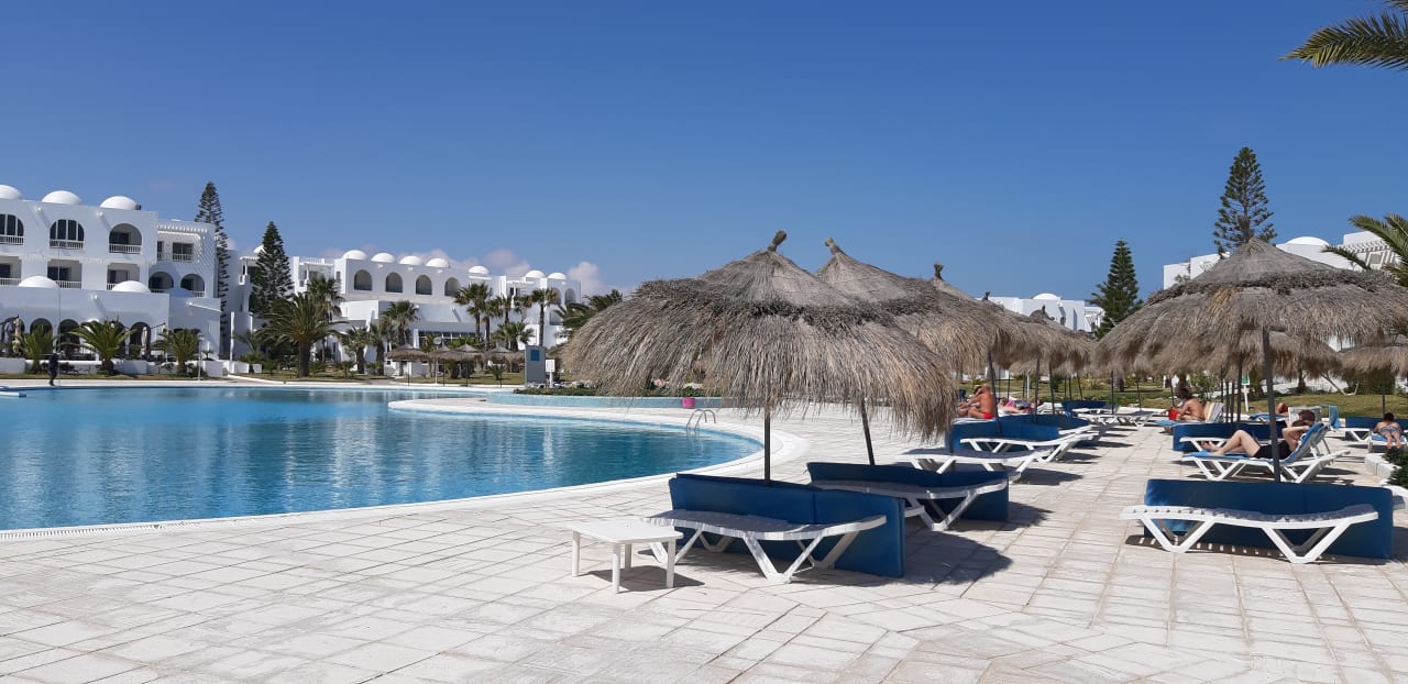 Pool Vincci Helios Beach