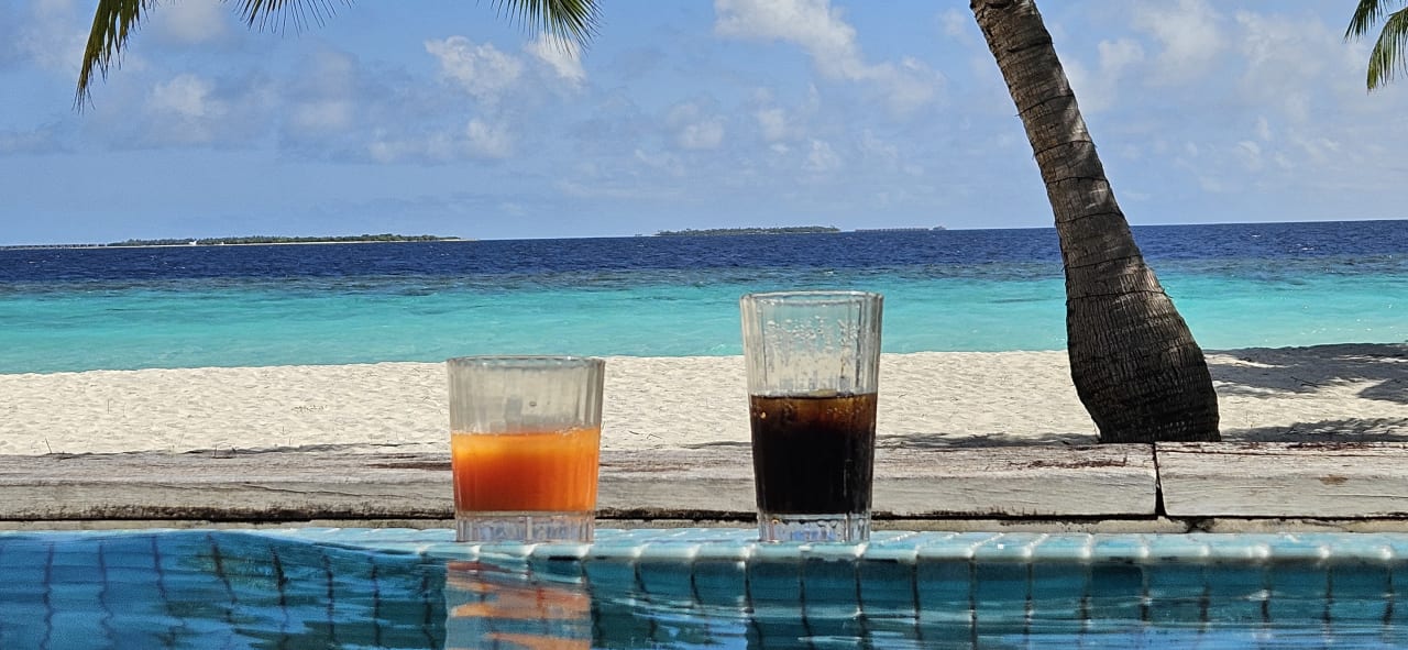 Pool Adaaran Select Meedhupparu Island Resort - Premium All Inclusive