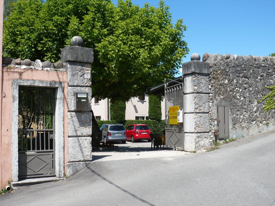 Einfahrt Hotel Ferienanlage La Filanda