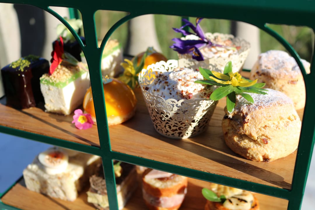 Gastro The Salutation Hotel, Restaurant and Gardens