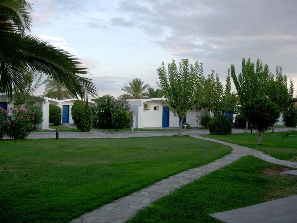 Ogród i bungalowy Hotel Kinetta Beach