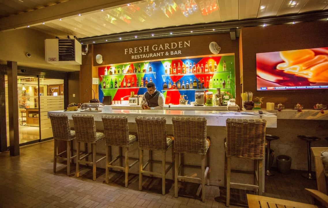 Fresh Garden Bar Veyron Hotels