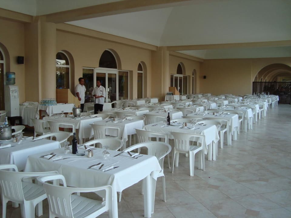 Speisesaal von außen Zita Beach Resort