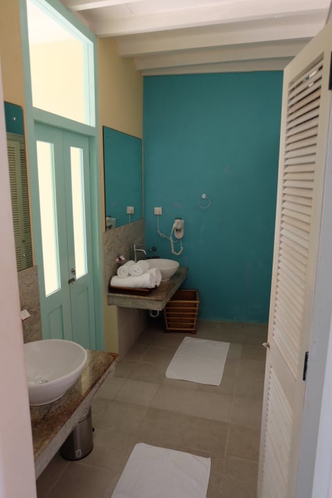 Zimmer Ellaidhoo Maldives by Cinnamon