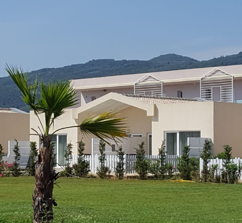 Außenansicht Sandy Villas Resort
