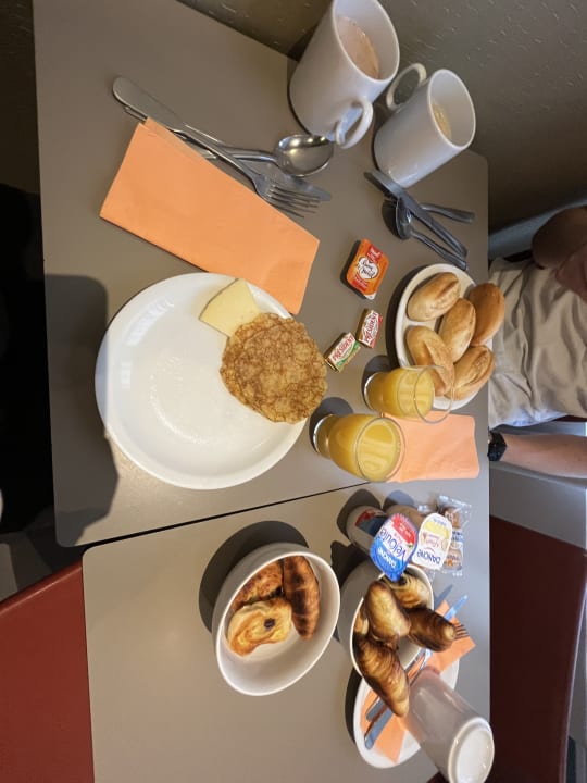 Gastro Accueil Hotel - Paris Pigalle Montmartre