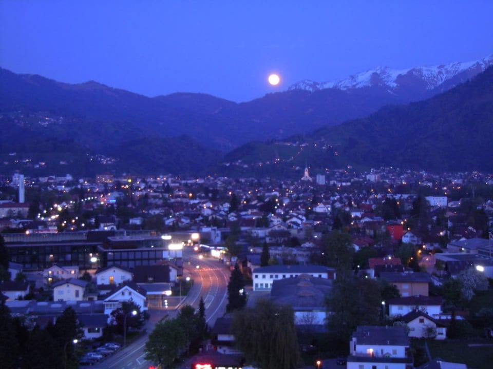 Vollmond Four Points by Sheraton Panoramahaus Dornbirn