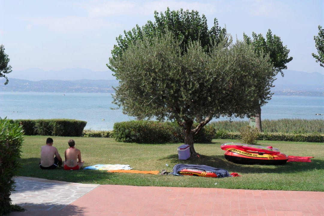 Weg zum Strand The Garda Village