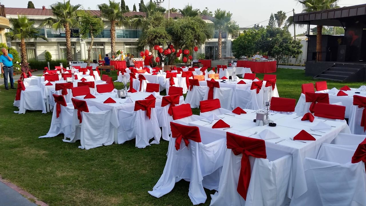 Candle Light Dinner  Sun Club Hotel
