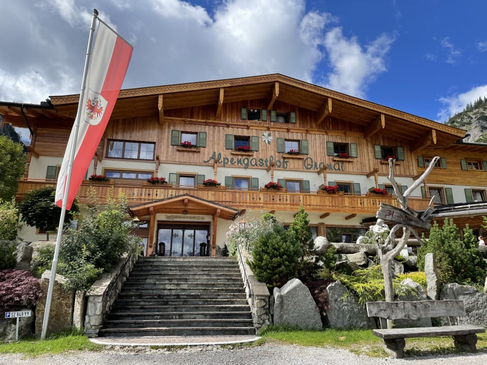 Außenansicht Gramai Alm alpengenuss & natur spa