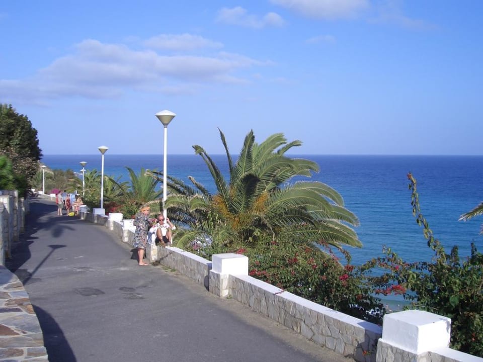 Weg zur Strandtreppe SBH Club Paraiso Playa