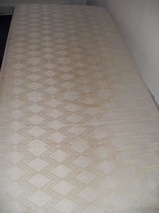 Matratze enjoy hotel Berlin City Messe