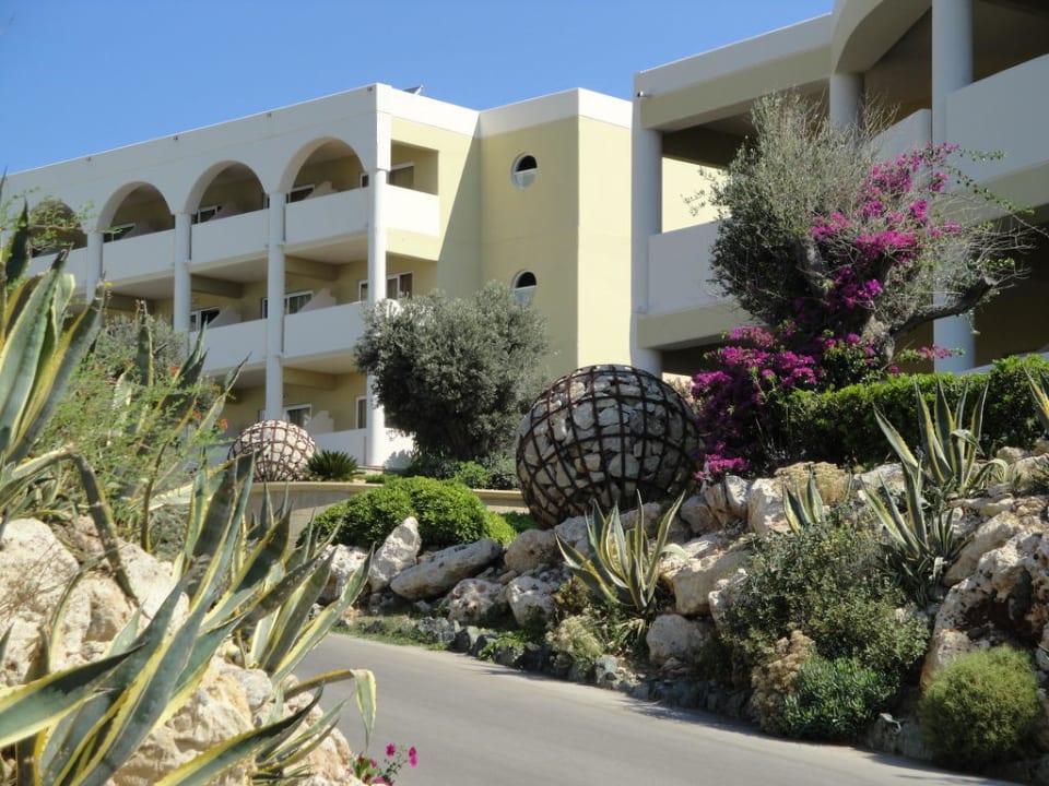 Weg zum Strand Hotel Kalithea Mare Palace