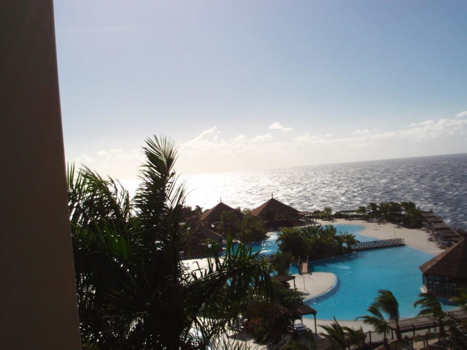 Südliche Seite der Poolanlage La Palma Princess