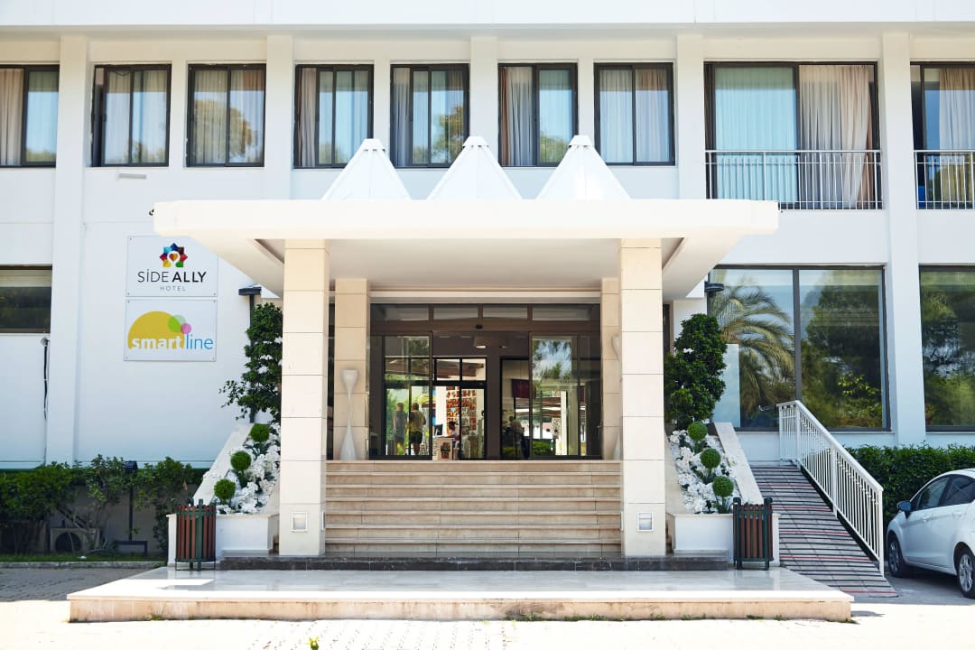 Smartline Side Ally Hotel Serra Park