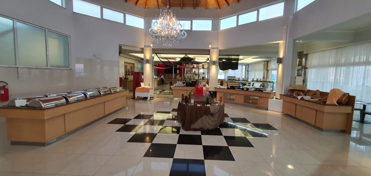 Gastro Grand Blue Beach Hotel