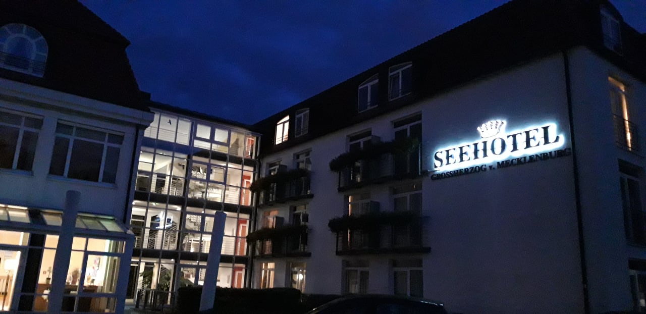 Außenansicht Seehotel Großherzog von Mecklenburg