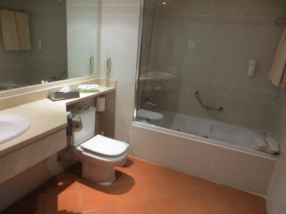 Unser tolles Zimmer in der Privat Lodge - Toilette TUI MAGIC LIFE Fuerteventura