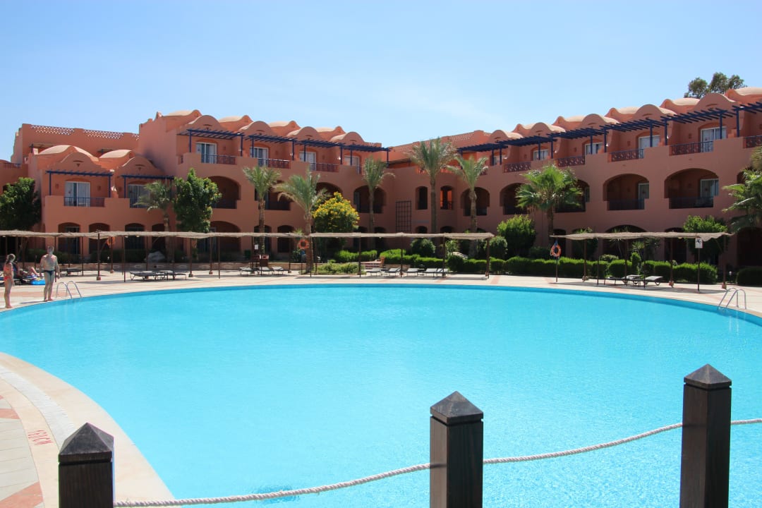 Pool mit sehr viel Platz Jaz Makadi Oasis Resort