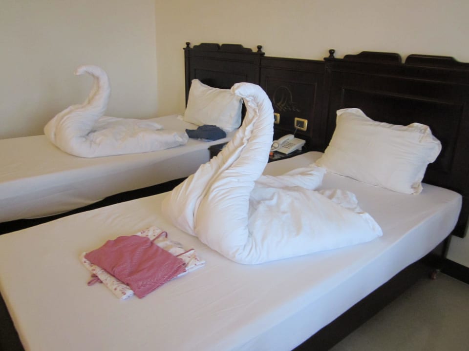 Gruß von unserem Zimmerboy Three Corners Happy Life Beach Resort