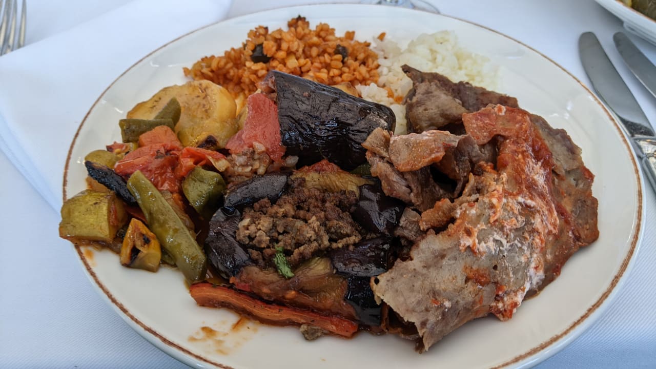 Gastro Limak Lara Deluxe Hotel & Resort