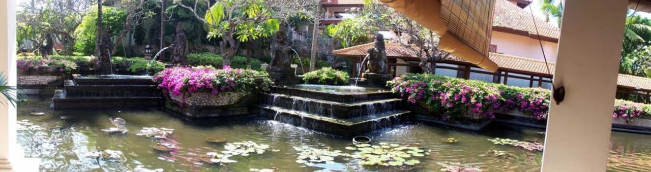 Water Court Restaurant Grand Hyatt Bali