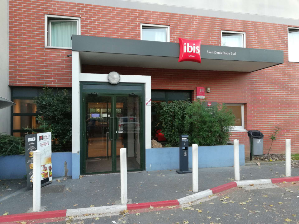 Lobby Hotel Ibis Paris St Denis Stade Sud