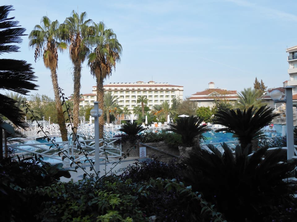 Oberer Poolbereich Seaden Corolla Hotel