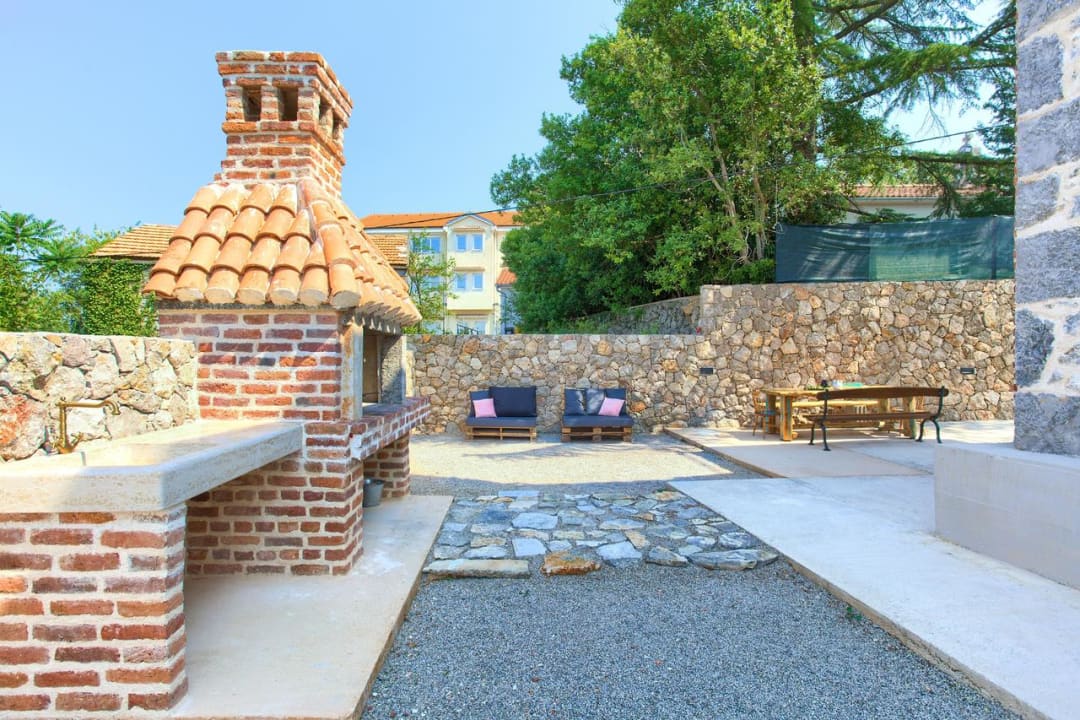 Sonstiges Luxury Villa Ive With Heated Pool, Finnish Sauna, Infrared Sauna, Pet Friendly