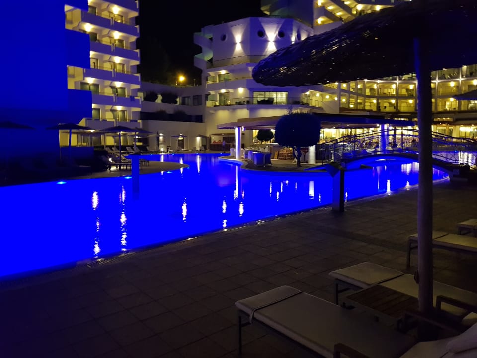 Pool Elysium Resort & Spa Hotel