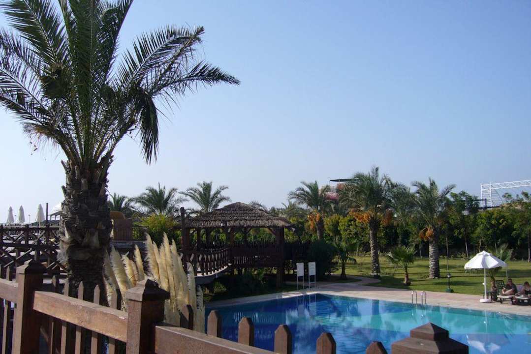 Pool Sherwood Exclusive Lara