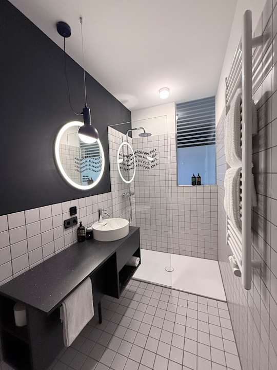 Zimmer STAYERY Bielefeld Hauptbahnhof