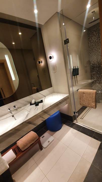 Zimmer Embassy Suites By Hilton Doha Old Town