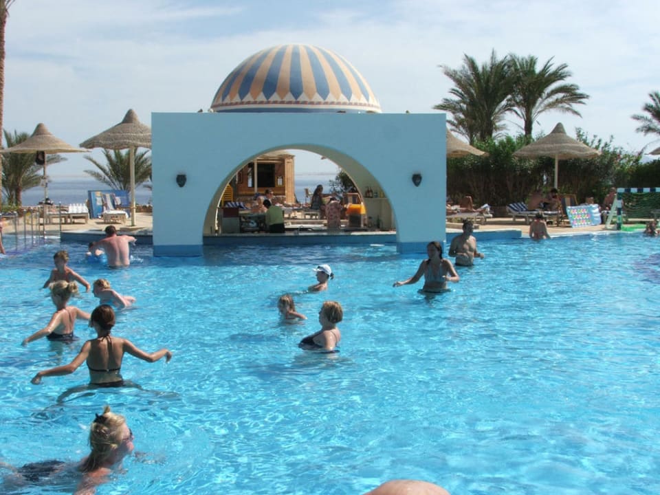 Basen Hotel Nubian Village
