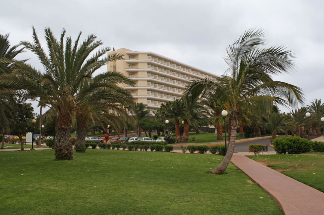 Blick auf das Hotel Hotel Riu Oliva Beach Resort