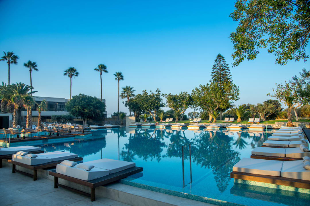 Pool KING MINOS RETREAT Resort & Spa