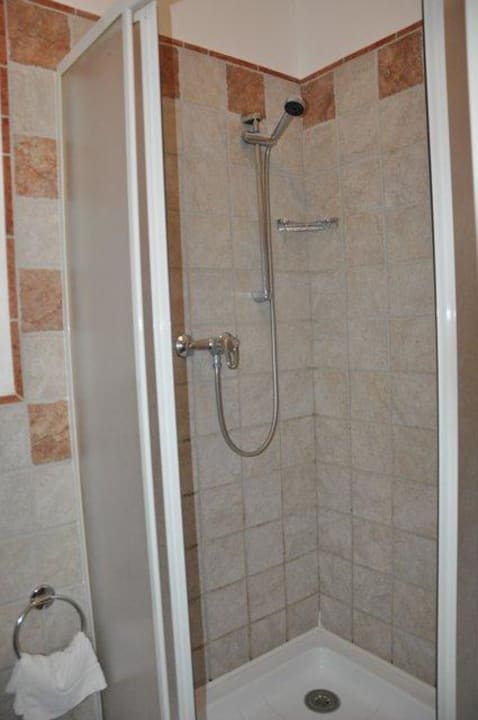 Łazienka w pokoju Hotel Tivoli