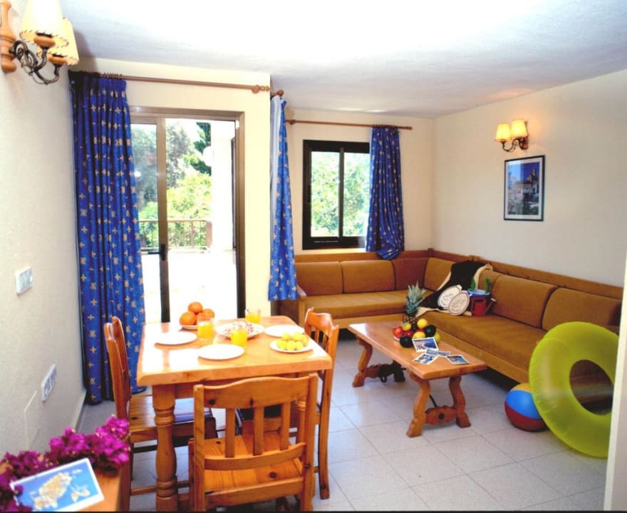 One-Bedroom Apartment Living Room Casa Luis Apartments