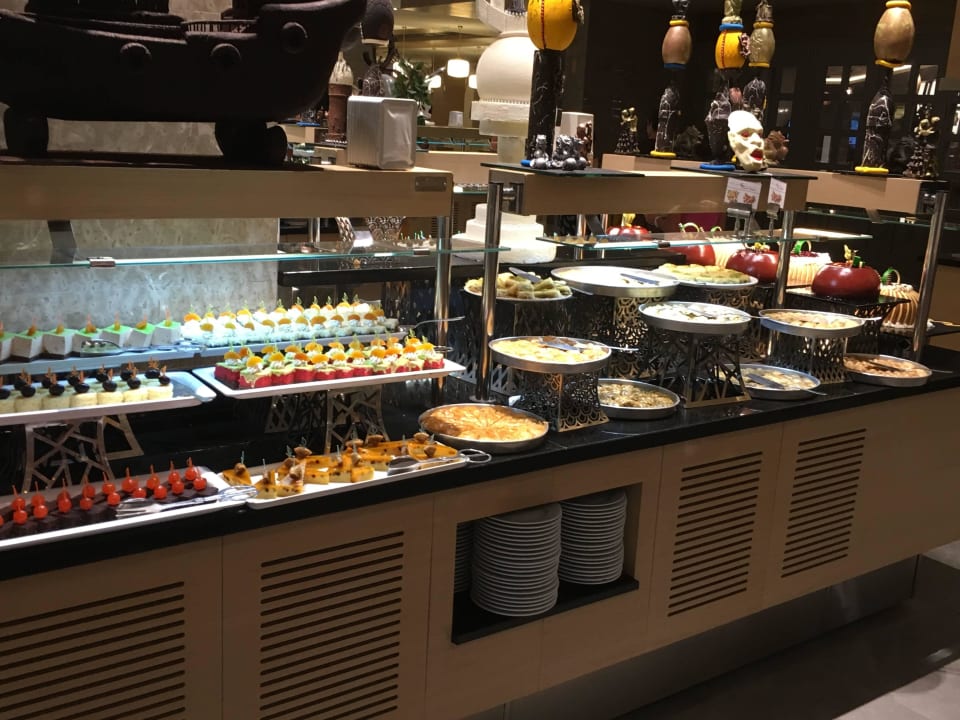 Lecker Belek Beach Resort Hotel