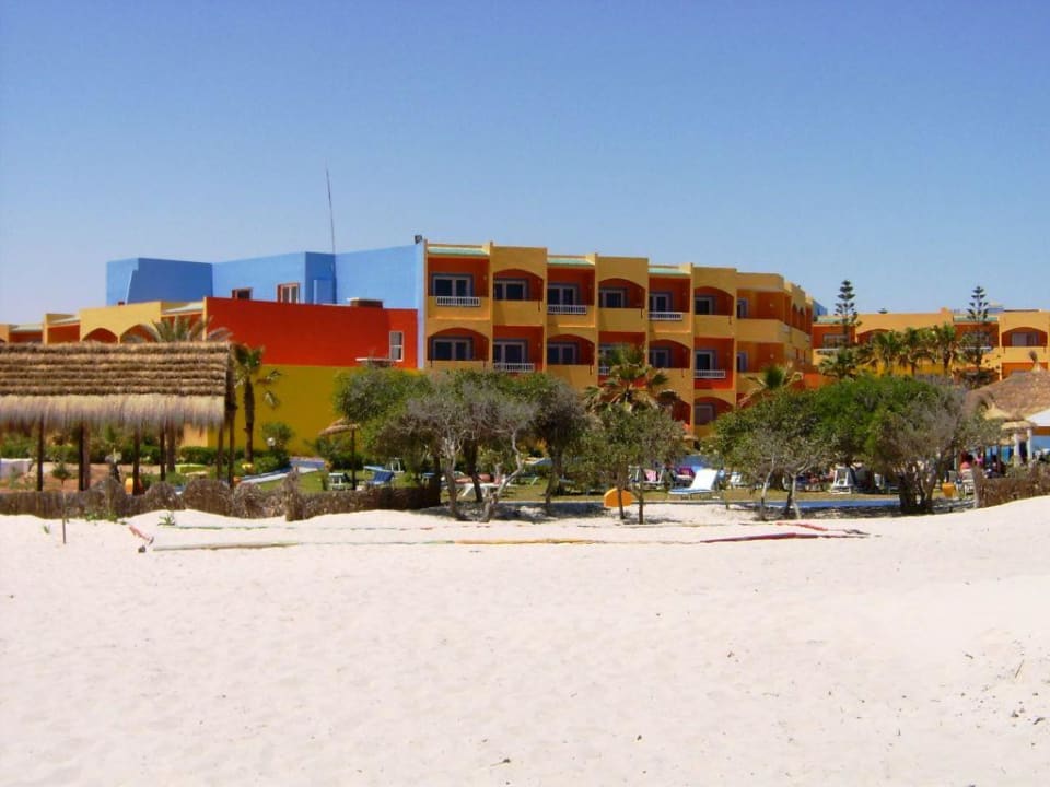 Hotelanlage vom Strand Caribbean World Thalasso Djerba