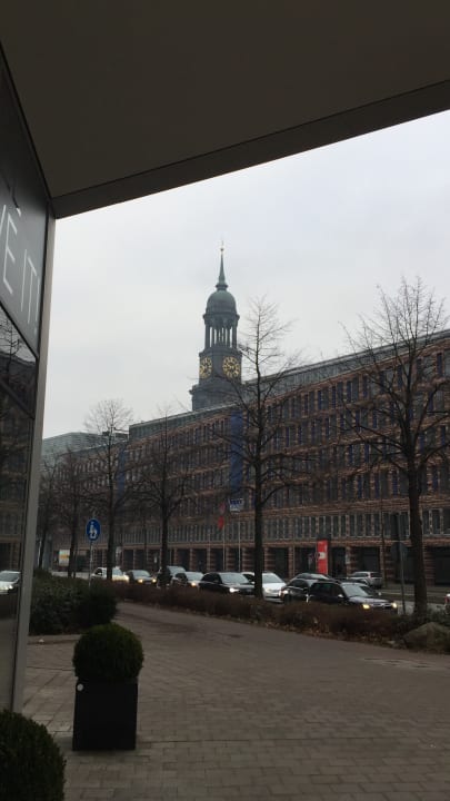 Ausblick Motel One Hamburg am Michel