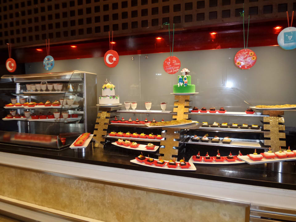 Gastro Limak Lara Deluxe Hotel & Resort