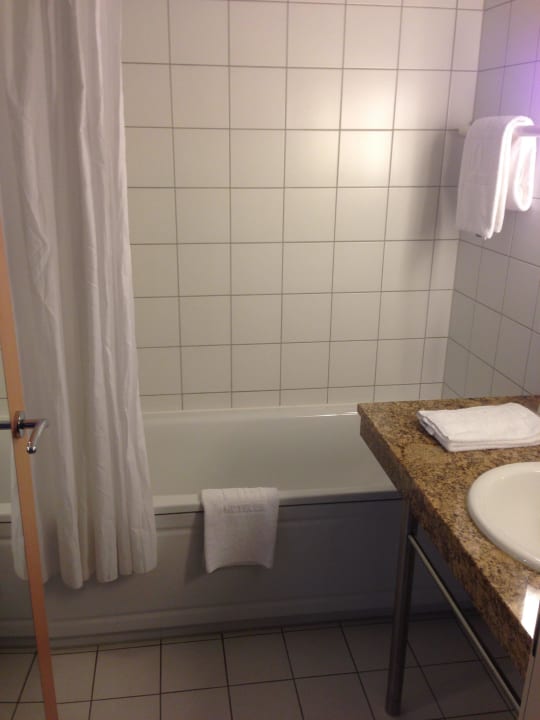 Bad rechte Seite Hotel NH Leipzig Messe