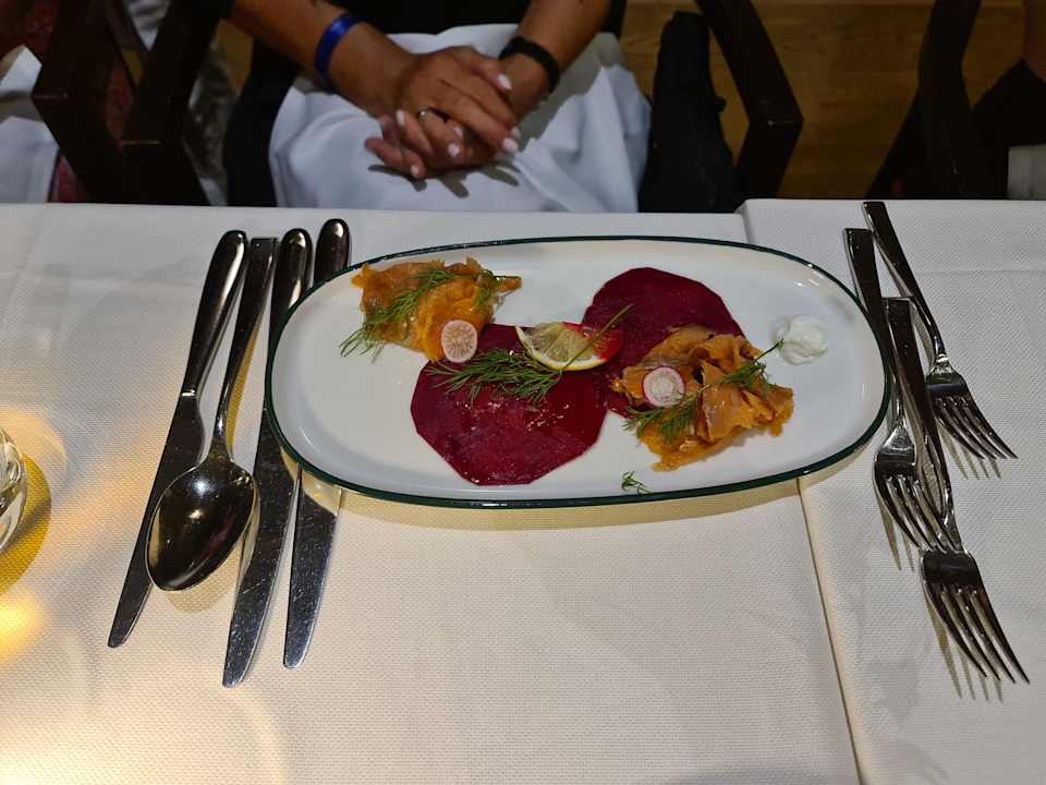 Gastro The Sense Deluxe Hotel