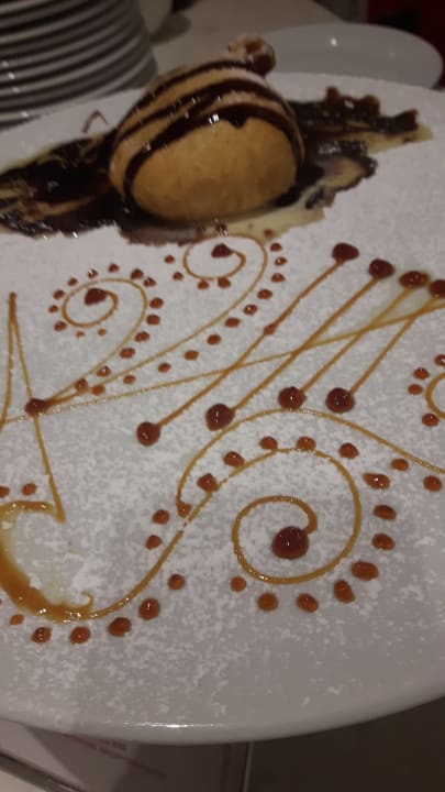 Gastro Acanthus Cennet Barut Collection